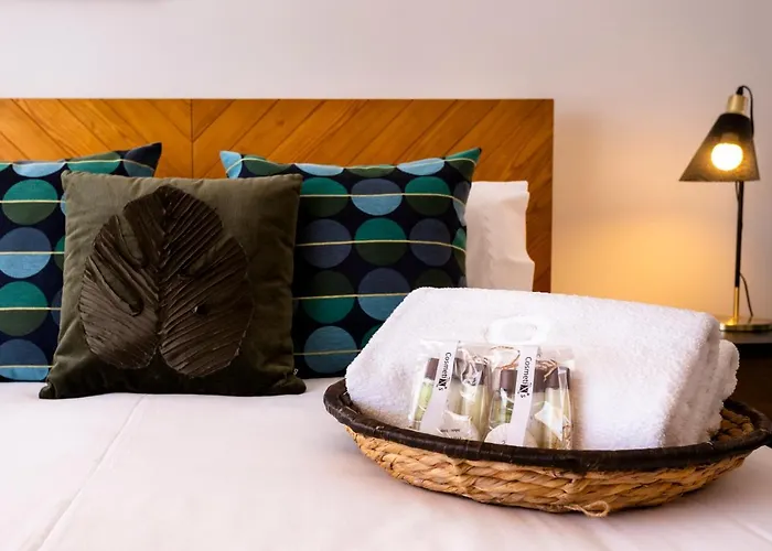 לינה וארוחת בוקר Ohana House Santo Isidoro