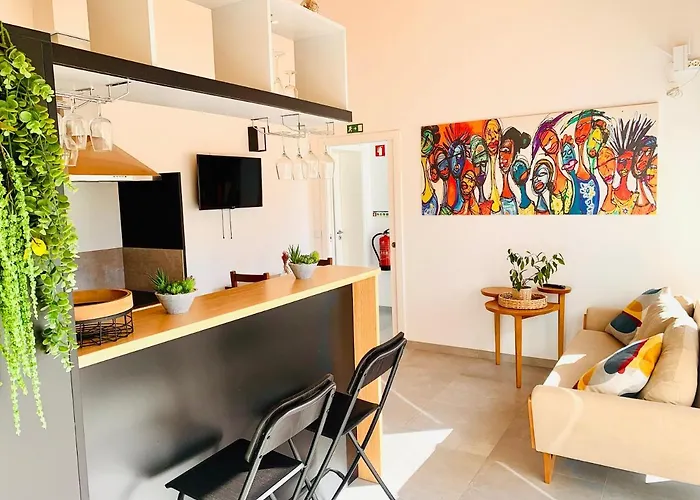 לינה וארוחת בוקר Ohana House Santo Isidoro